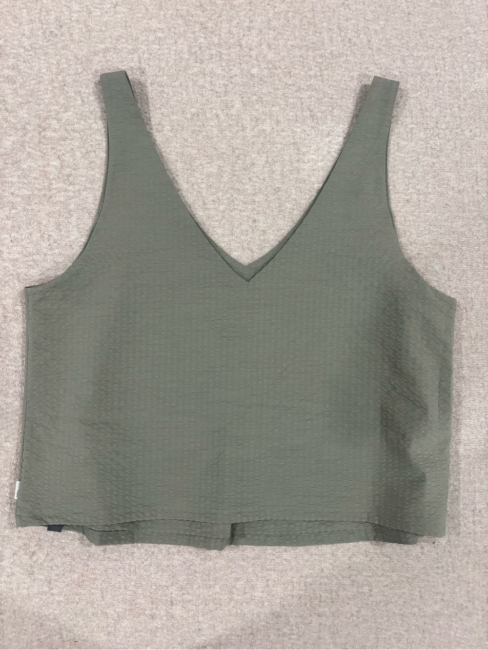 Vuori Olive Green V-Neck Cropped Tank